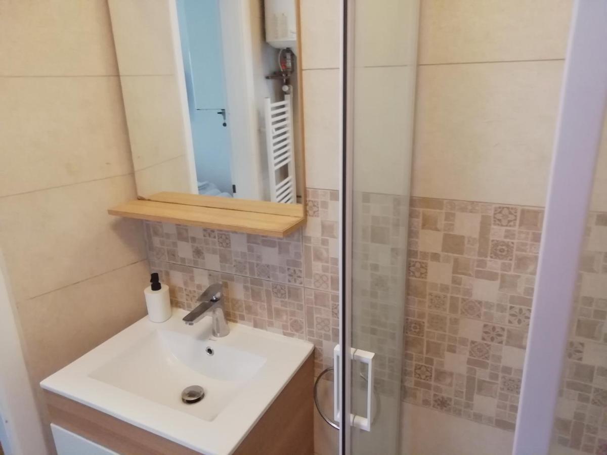 Studio Ultracentral Universitatea Βουκουρέστι Εξωτερικό φωτογραφία